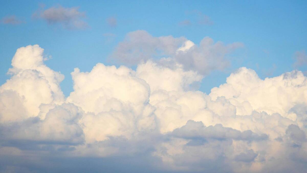 Cómo identificar el clima con las nubes y reconocer cuáles anuncian lluvia intensa, tormentas eléctricas o cambios bruscos de temperatura antes de salir de casa