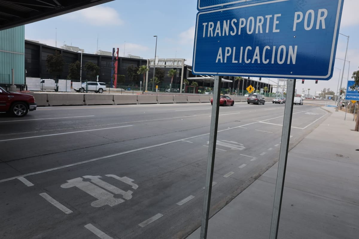 Nuevos letreros que indican la zona exacta de abordaje en función del tipo de transporte.