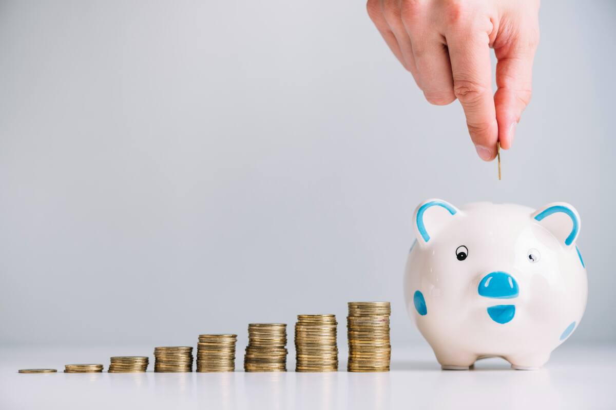 Método de ahorro para juntar 13 mil 780 pesos en 2025 para vacacionar el siguiente año