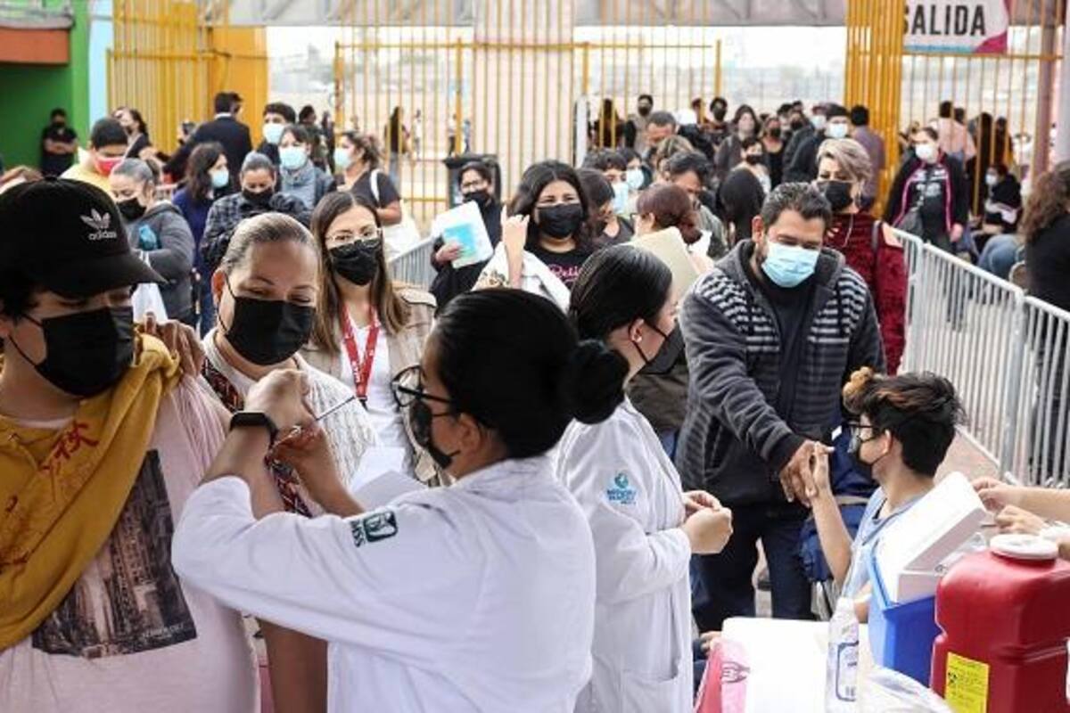 Reciben 7 mil adolescentes vacuna Covid en Mexicali
