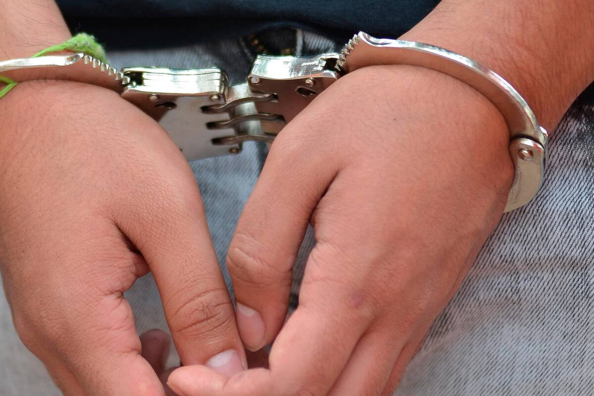 Detienen a 34 presuntos depredadores sexuales de niños en California