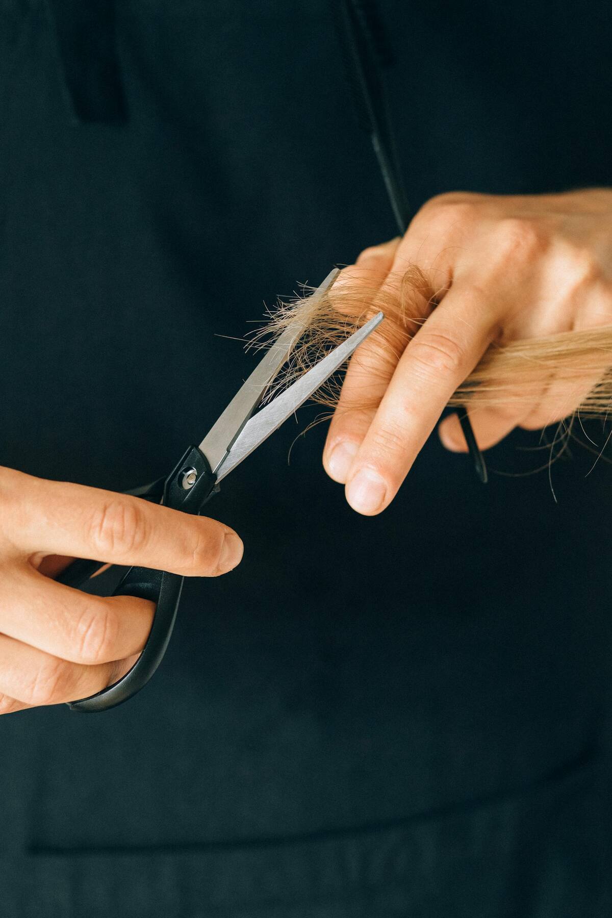 El cabello desempeña varias funciones, desde la protección y además brinda identidad. FOTO: PEXELS