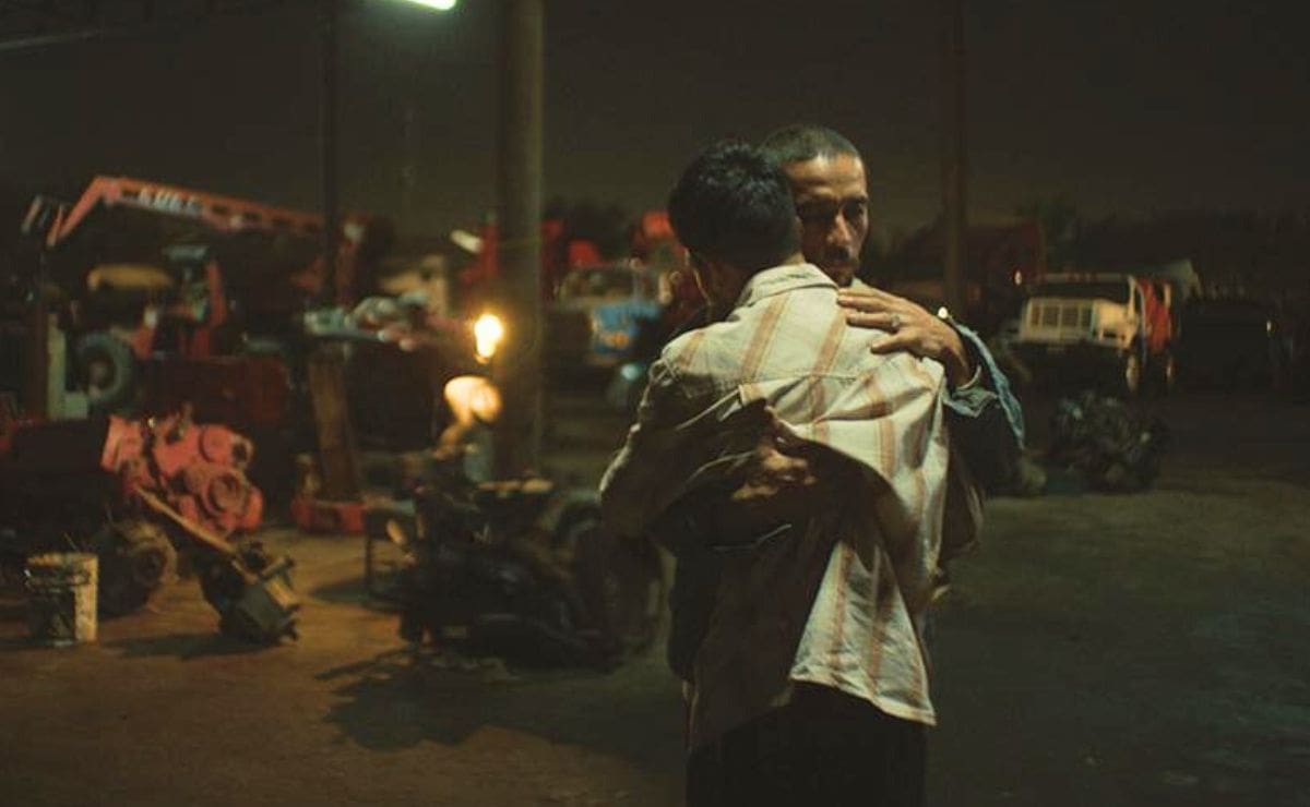 Osvaldo Sánchez en una escena de “En el Camino”, película que lo llevó a triunfar en Venecia y Morelia.
