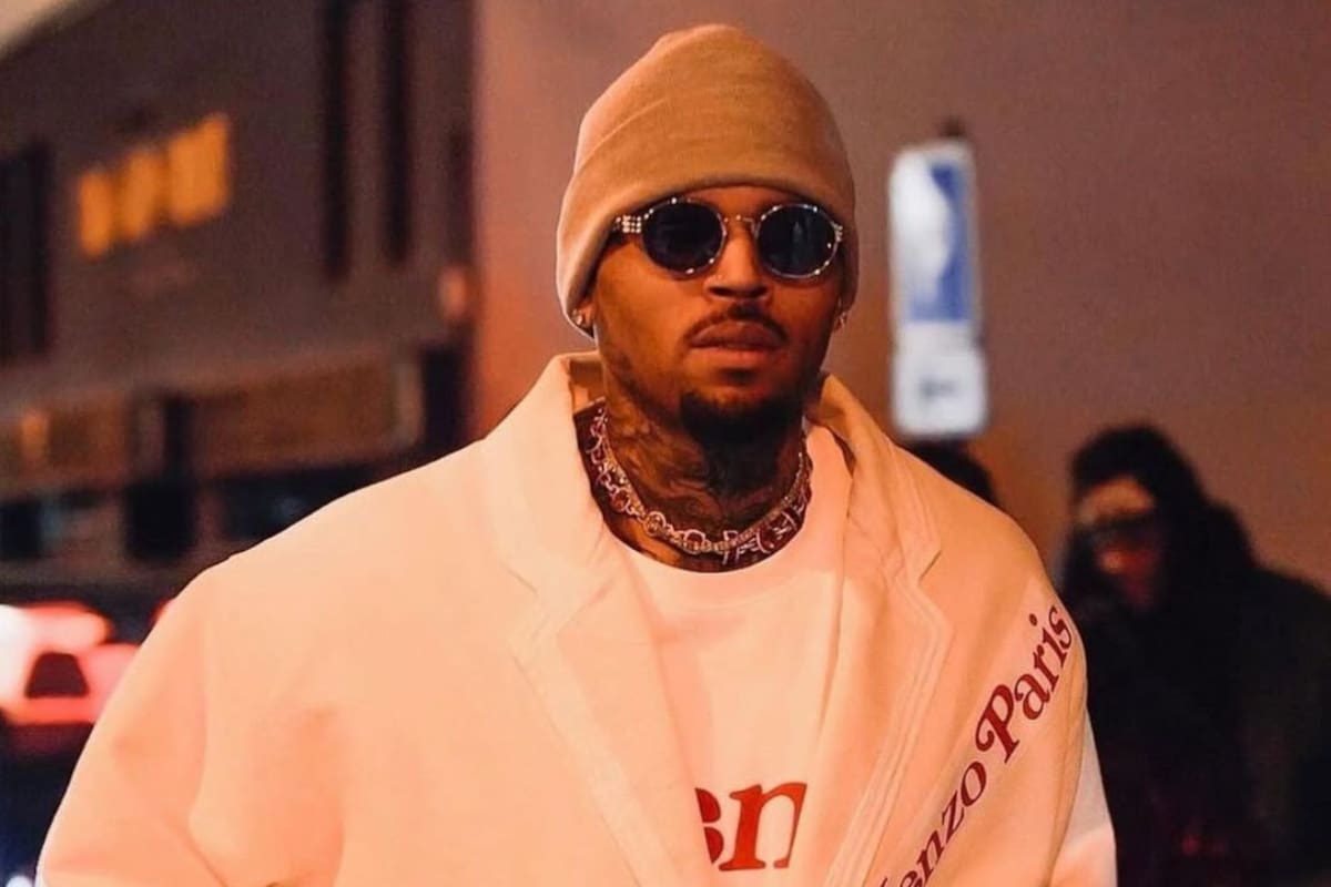 Chris Brown se declara culpable por alteración del orden público tras el incidente en un club de Londres en 2023 y quedan retirados los cargos de agresión