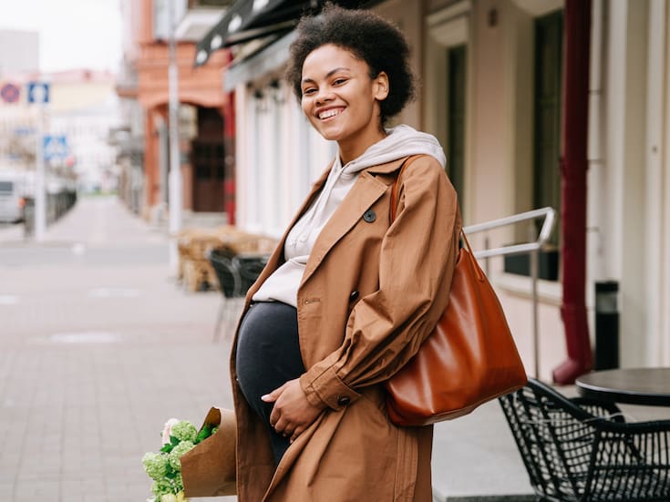 A qué edad empieza a caer la fertilidad femenina y qué dicen los estudios más recientes