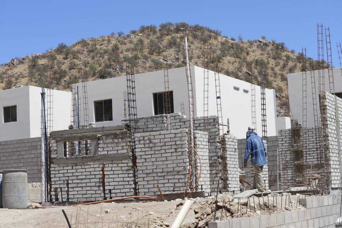Prevén aumento del 15% en el costo de viviendas por alza en materiales