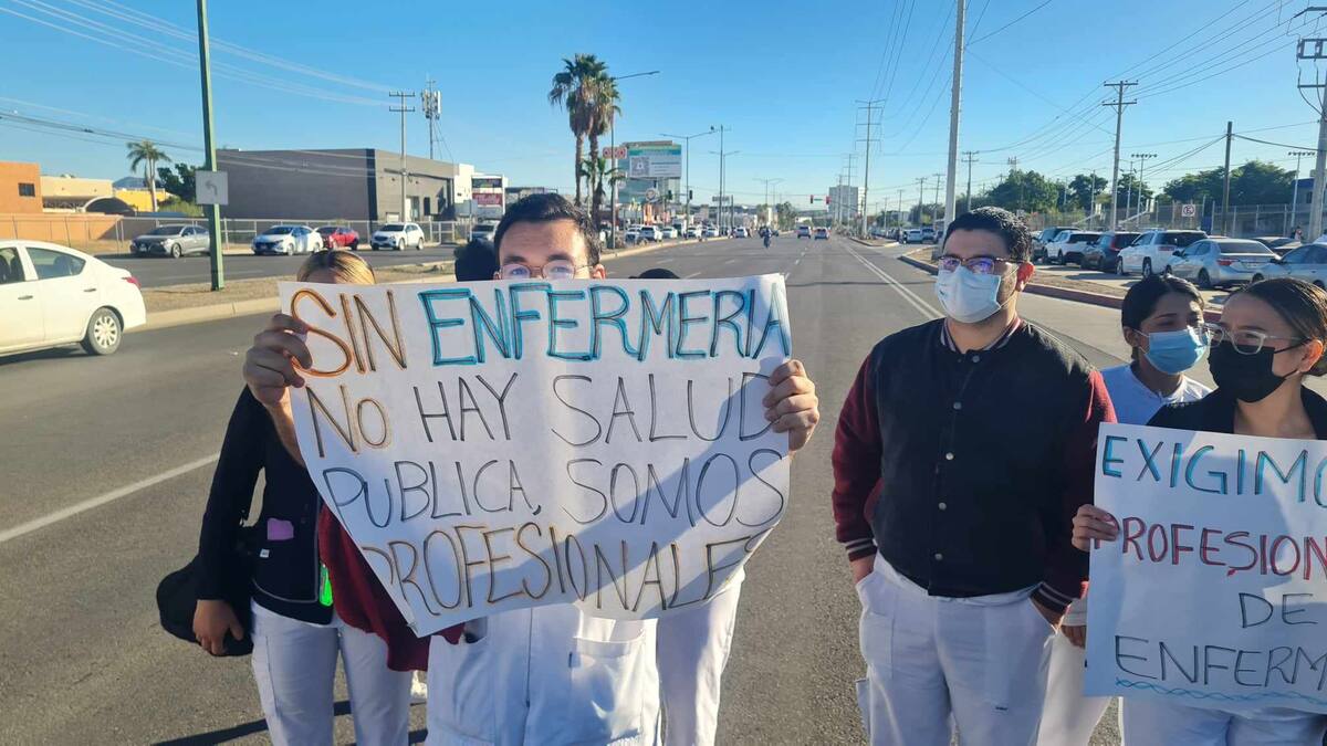 Enfermeros de Hermosillo que trabajan en hospitales Secretaría de Salud piden un puesto digno.