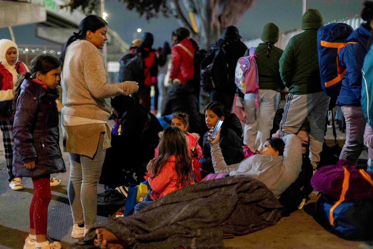 Evitan que mujeres e hijos crucen de manera irregular a EU