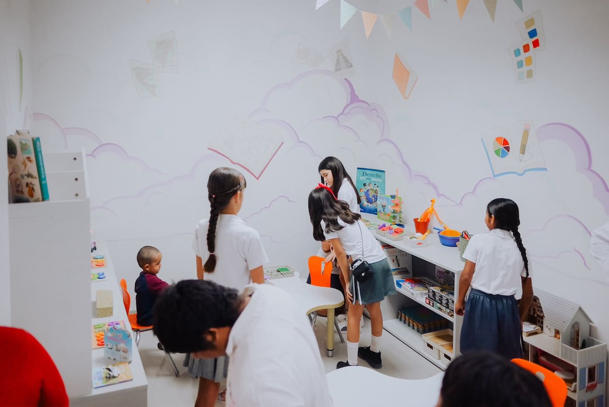 La nueva ludoteca que recorrió el presidente municipal busca fomentar el aprendizaje y la creatividad de niñas y niños. FOTO: ESPECIAL