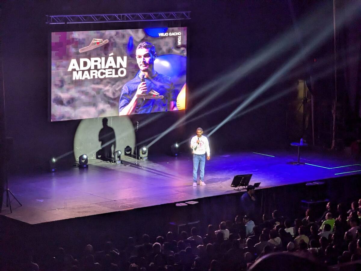 Temas como la infidelidad, pornografía, cancelación y la vida en la frontera fueron parte de la rutina de Adrián Marcelo.