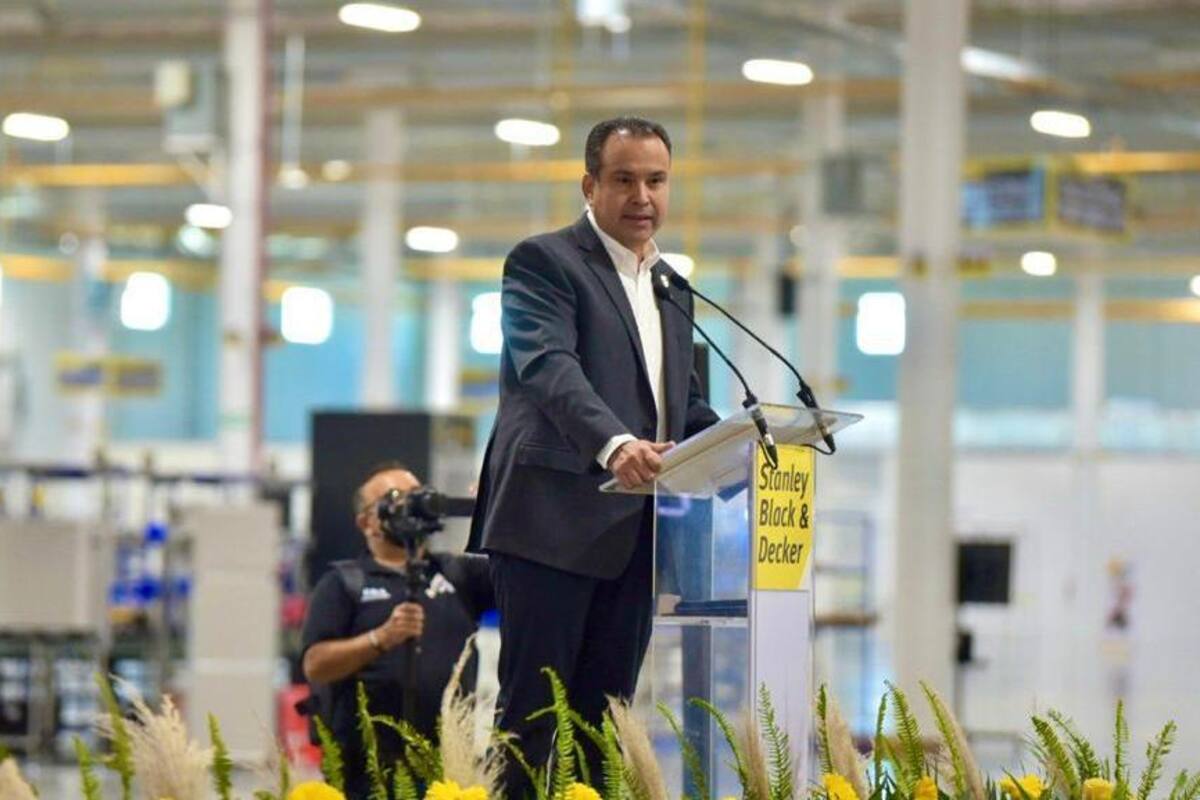 Celebra Antonio Astiazarán instalación de Stanley Black & Decker