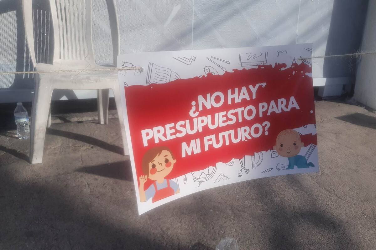 Congreso del estado cumple 24 horas tomado por la asociación nacional de Estancias Infantiles Sonora y Grupo Covafam
