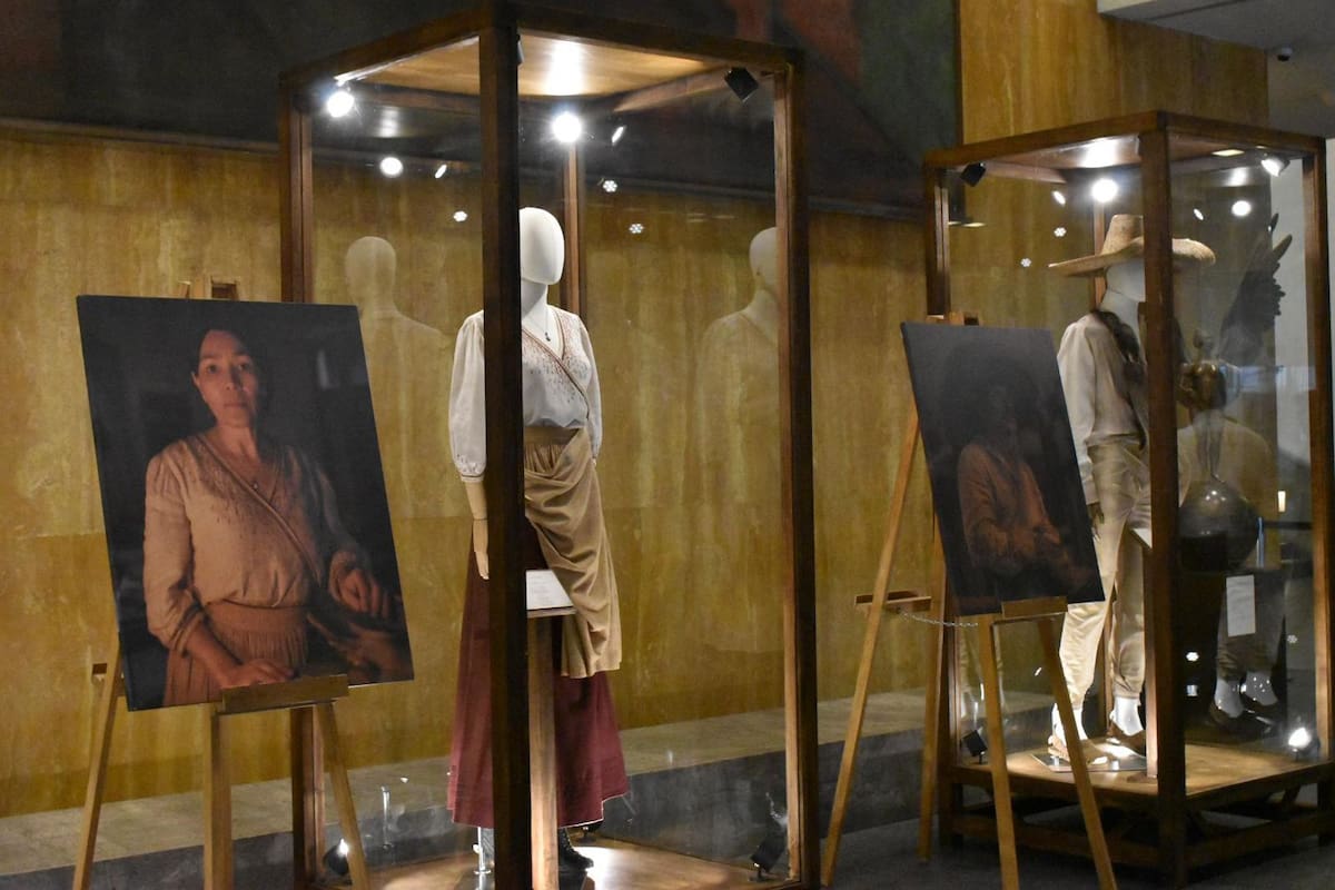 Anna Terrazas empleó técnicas artesanales mexicanas inspiradas en la visión del pueblo ficticio de Comala, creado por Rulfo.