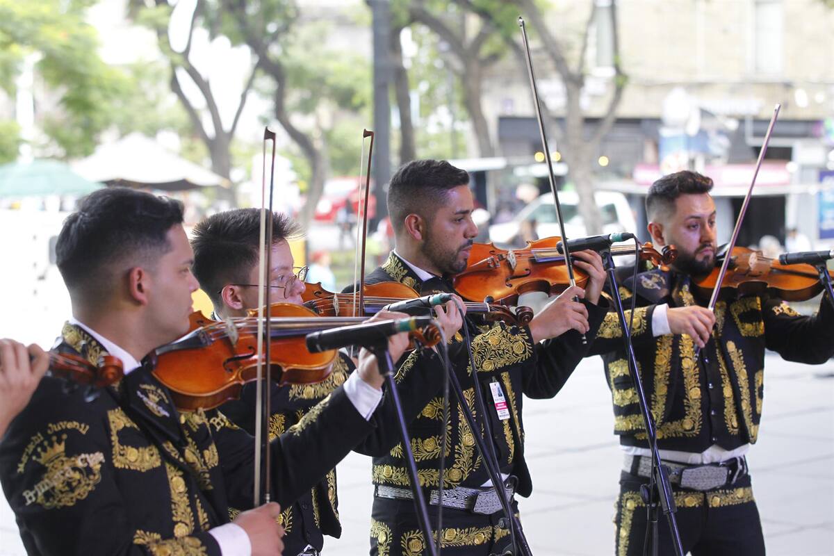Guadalajara se llena de música y folclor con el Encuentro Internacional del Mariachi