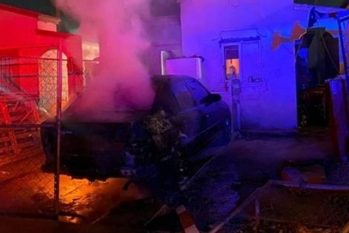 Auto resulta dañado en incendio en Quintas del Rey