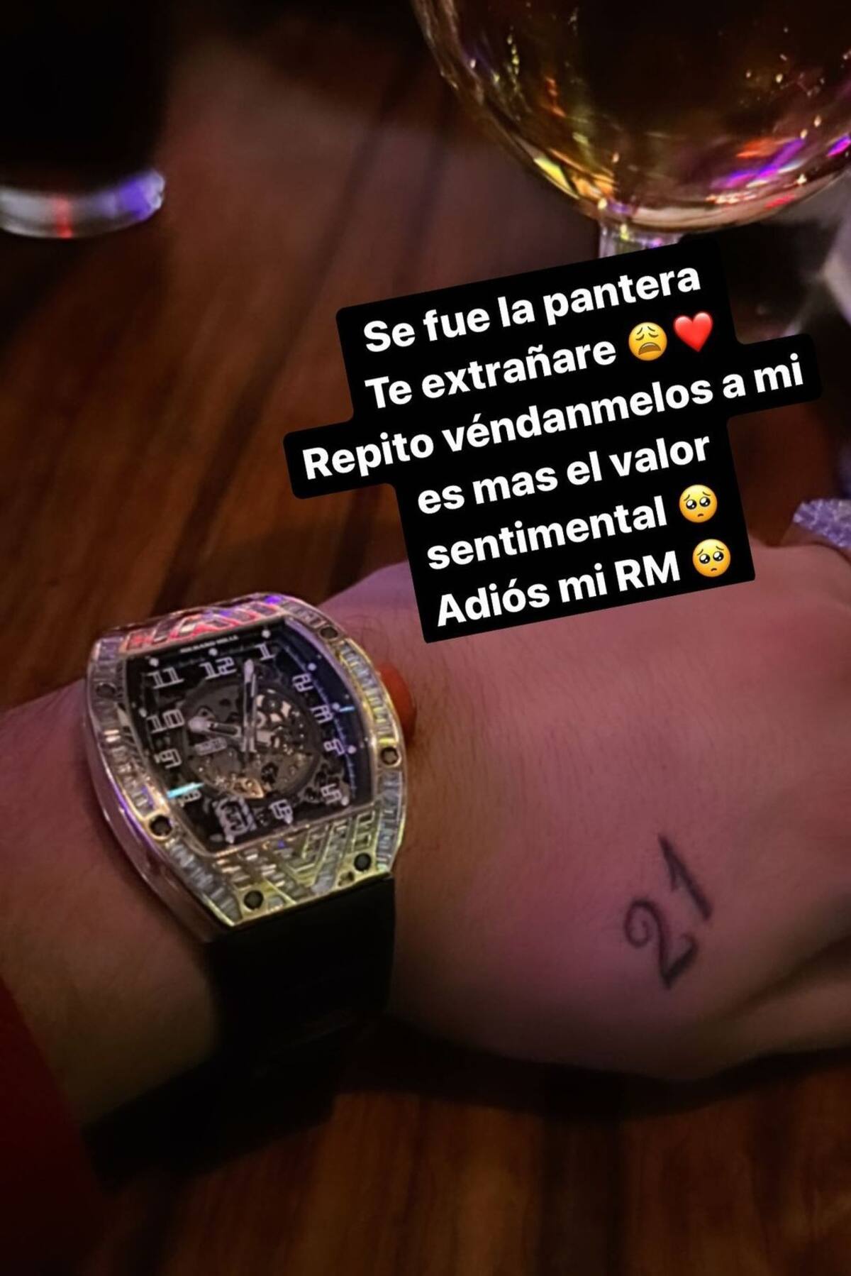 A Eduin Caz le robaron dos relojes