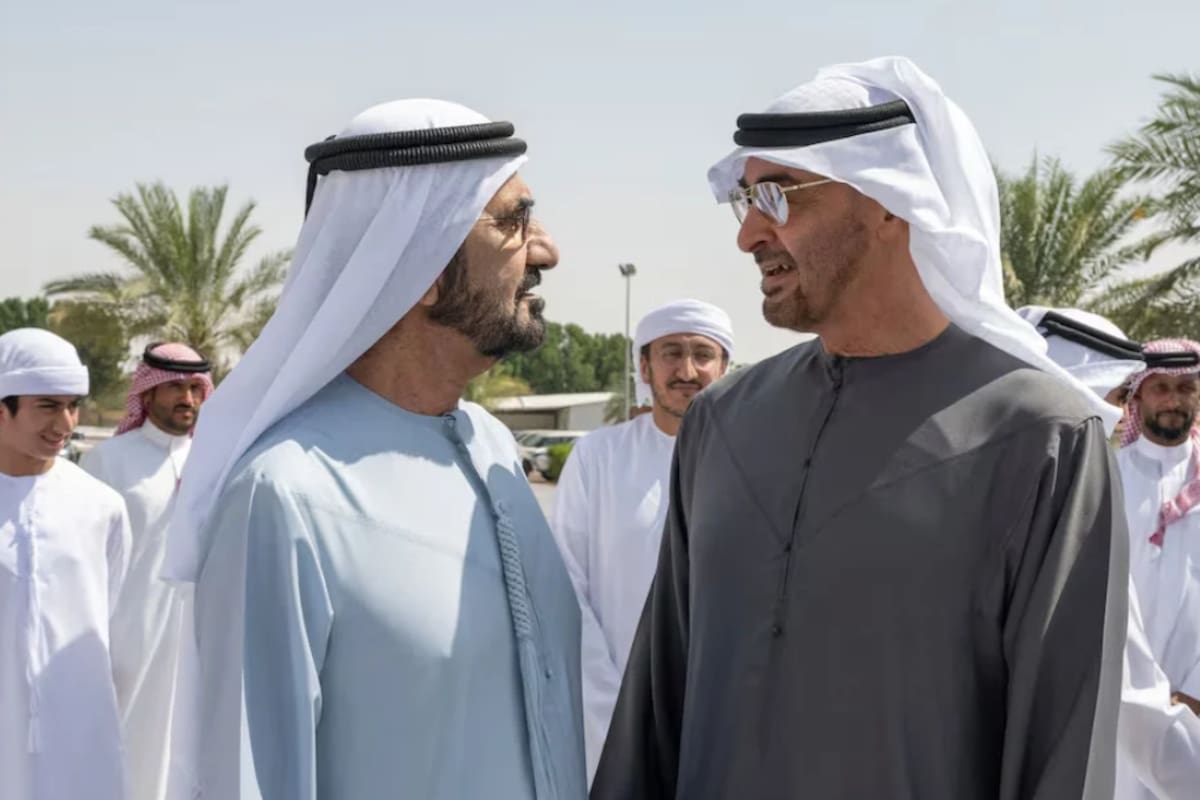 El príncipe heredero de Abu Dhabi impulsa inversiones de decenas de miles de millones de dólares para construir puertos, oleoductos y nuevas rutas que reduzcan la dependencia del estrecho de Ormuz ante Irán
