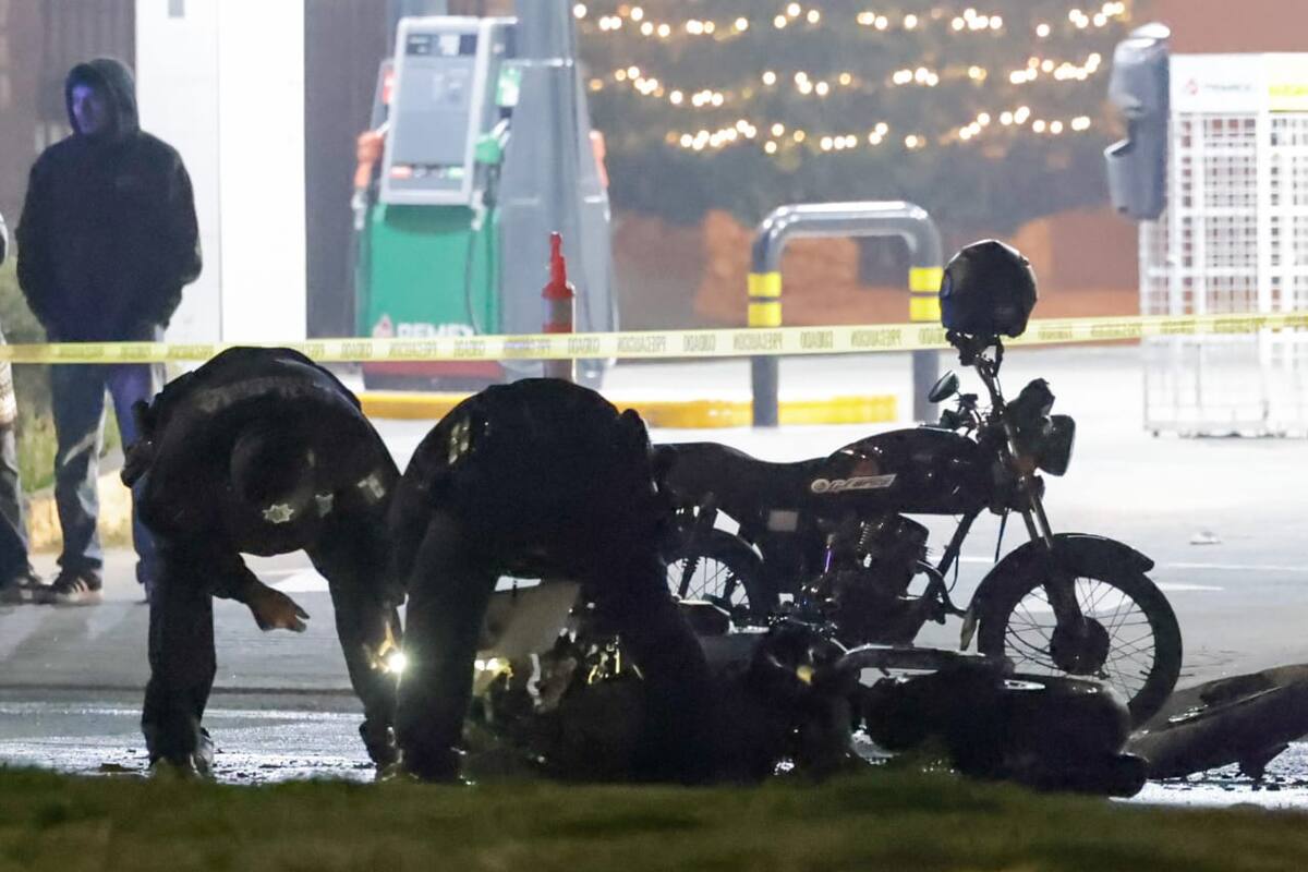 Muere motociclista en choque contra pick-up