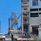Denuncian construcción de condominio