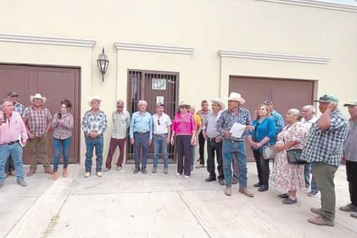 Ejidatarios exigen cuentas y relevo en Módulo de Riego 11