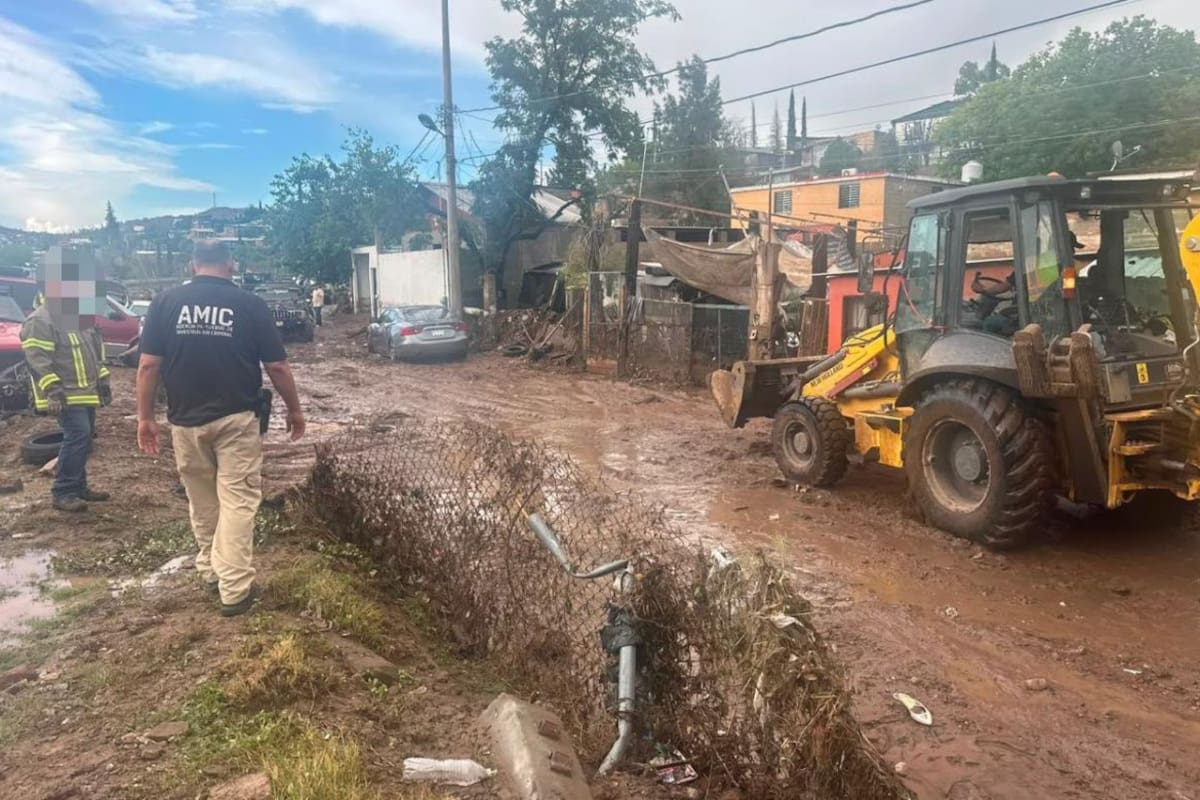 Autoridades evalúan daños en Nogales tras lluvias extraordinarias que inundaron avenidas principales