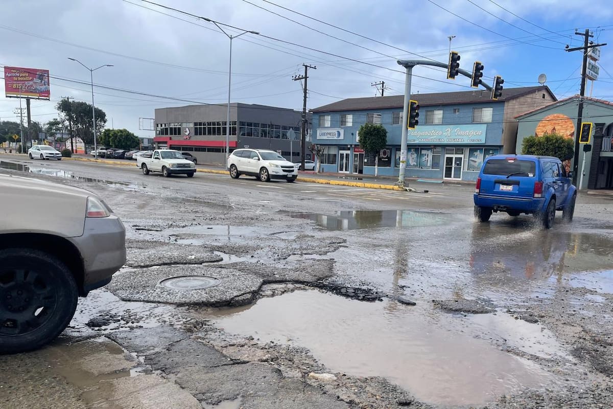 Anuncia gobierno 10 mdp para bacheo tras temporada de lluvias