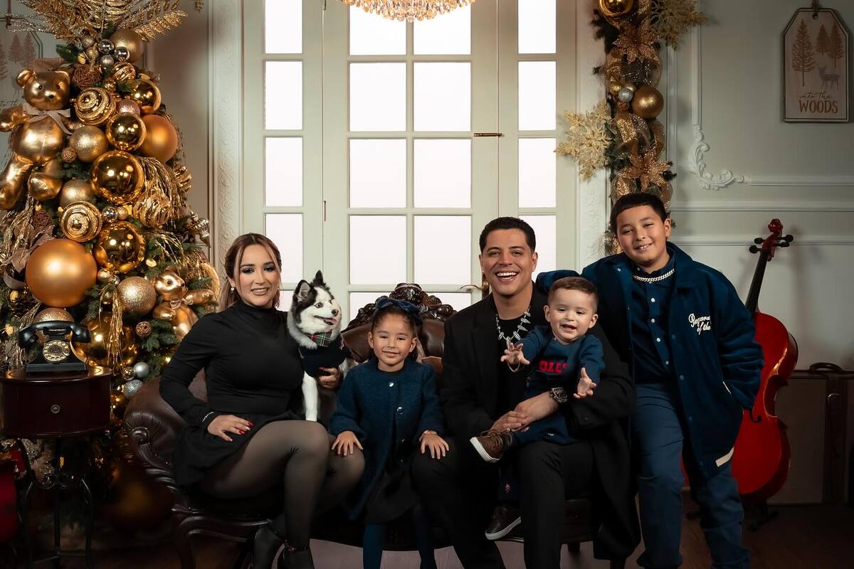 Así recibieron algunos famosos la Navidad 2024