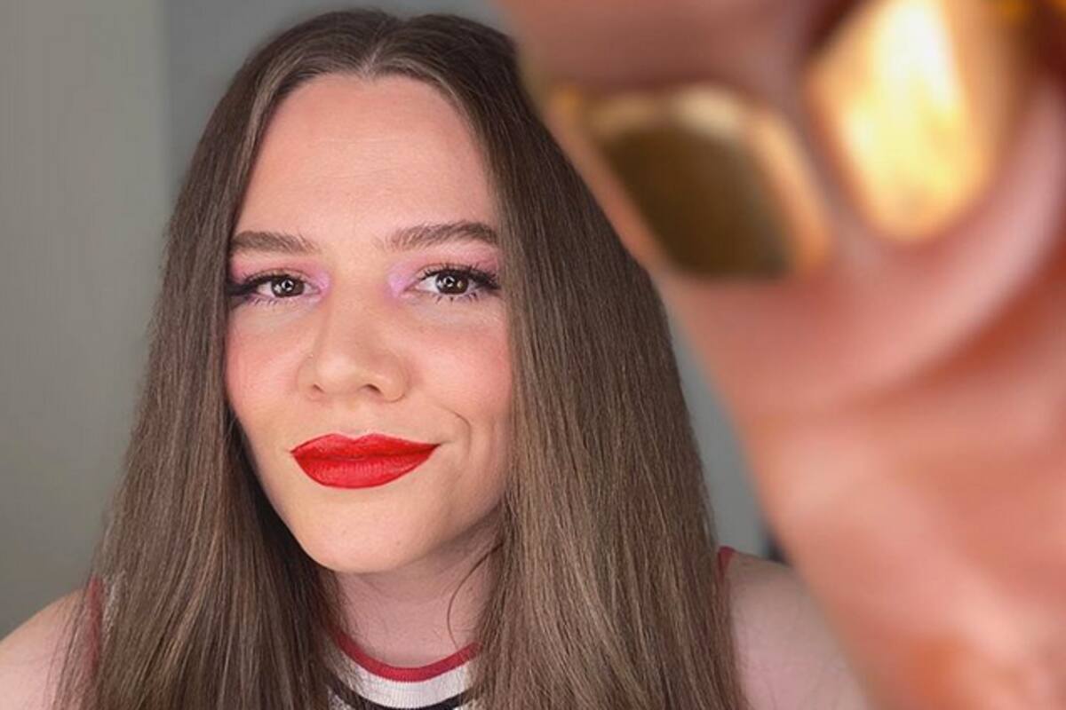 Joy Huerta presume su cambio de look en redes sociales
