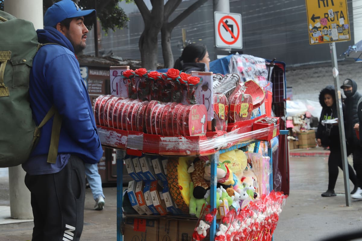 Revisan reglamentos para otorgar permisos a comercio ambulante