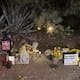 Vecinos de Nancy Guthrie han colocado velas y mensajes frente a su casa en Tucson como muestra de apoyo tras su desaparición