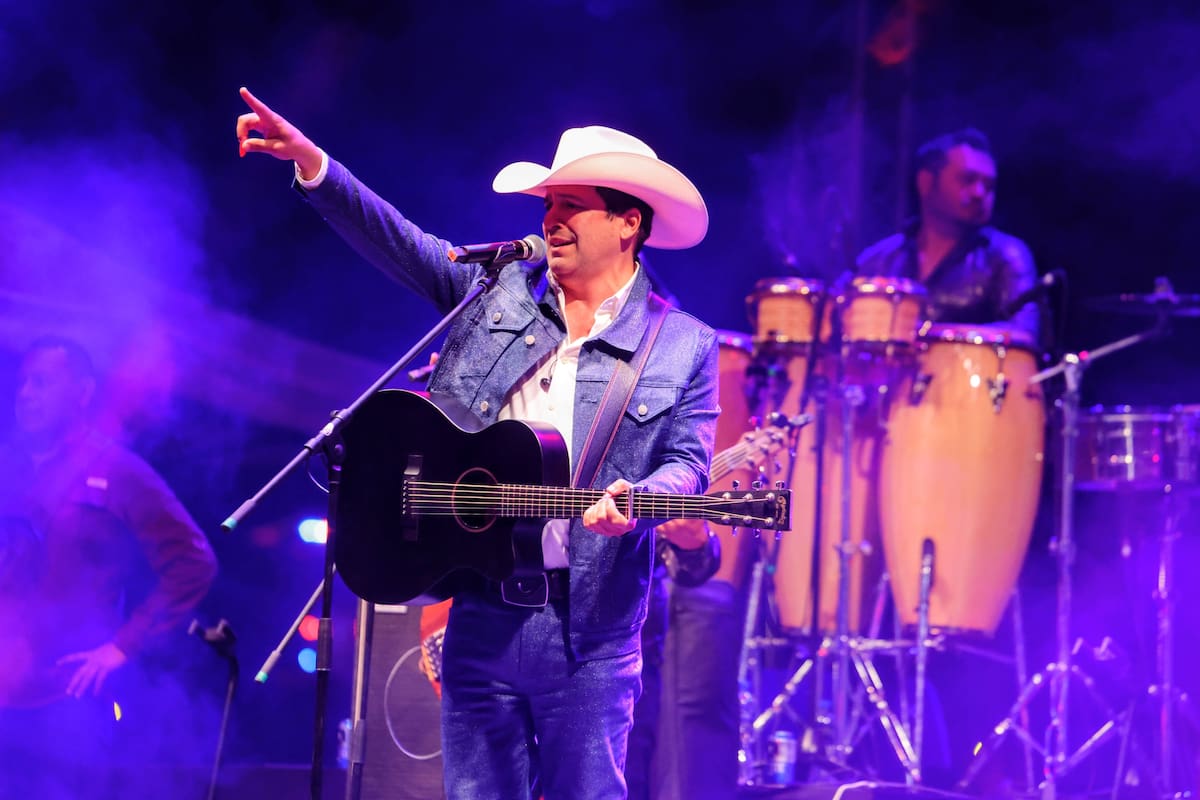 Bobby Pulido clausura el escenario Rodeo en La Cura Fest