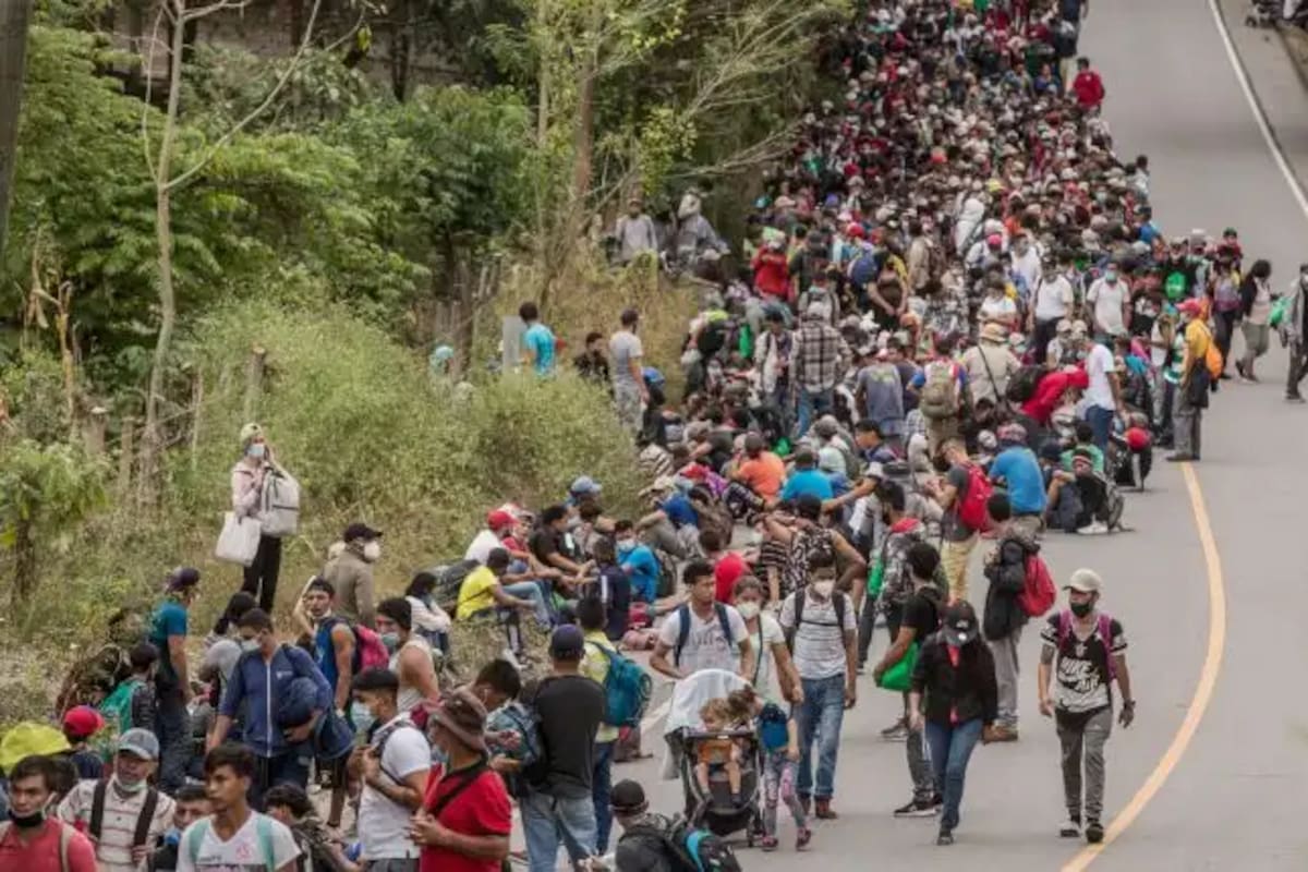 Caravana de migrantes ha partido rumbo a Estados Unidos
