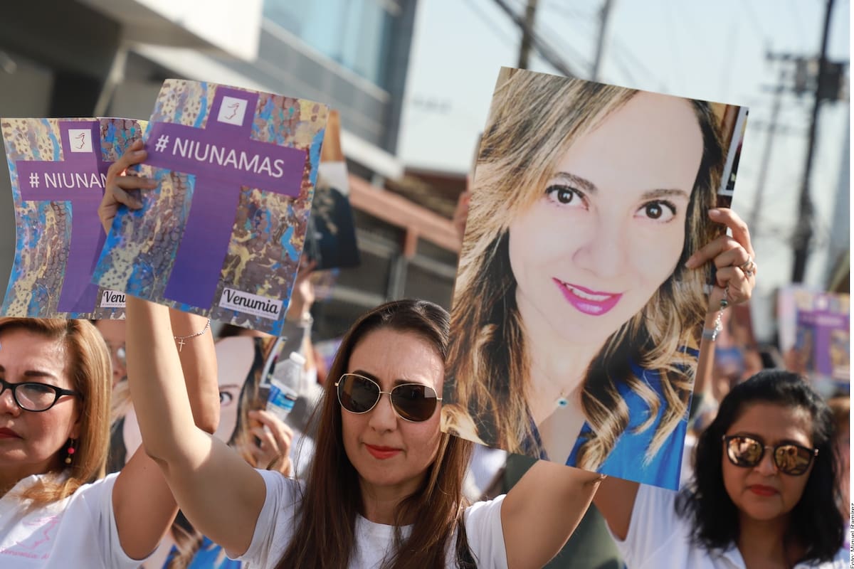 Marchan en silencio por Abril; piden justicia