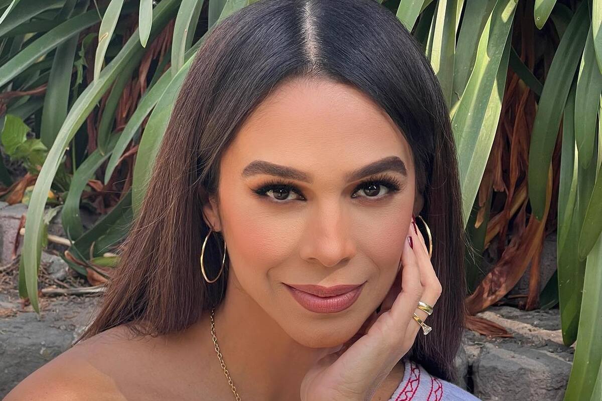 Biby Gaytán sorprende con su 'look' mexicano para el Fashion Week