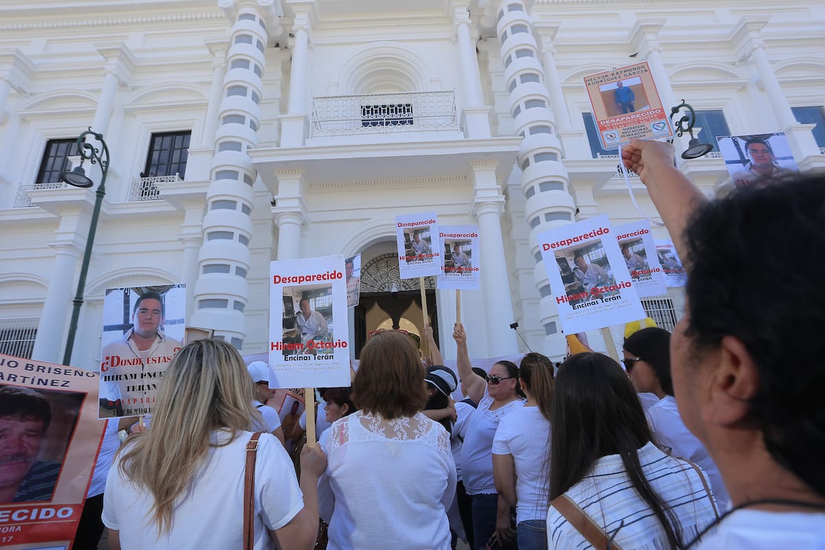 Desaparición no cancela derechos laborales y familias pueden acceder a seguridad social, afirman especialistas