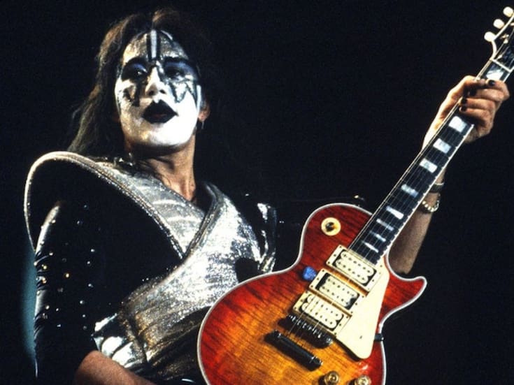 Muere Ace Frehley, legendario guitarrista y cofundador de KISS, a los 74 años