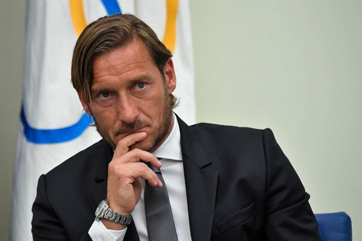 Francesco Totti renuncia a la Roma por problemas con directivos