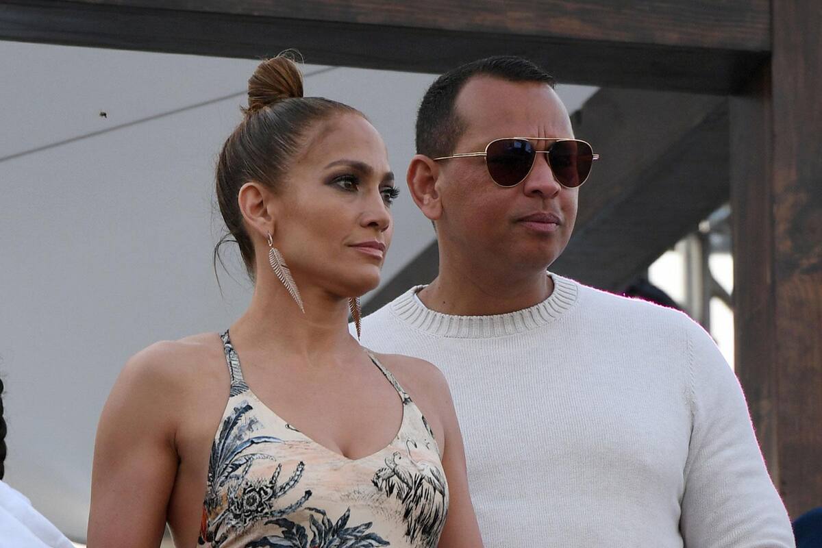 Jennifer López pospone su boda con Alex Rodríguez indefinidamente