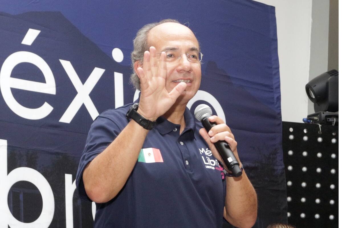 Felipe Calderón se dice víctima de persecución política por AMLO