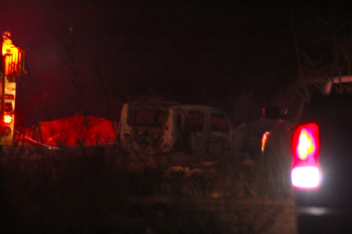 Peritajes preliminares apuntan a posible falla mecánica en incendio de vehículo de Sylvia Lara