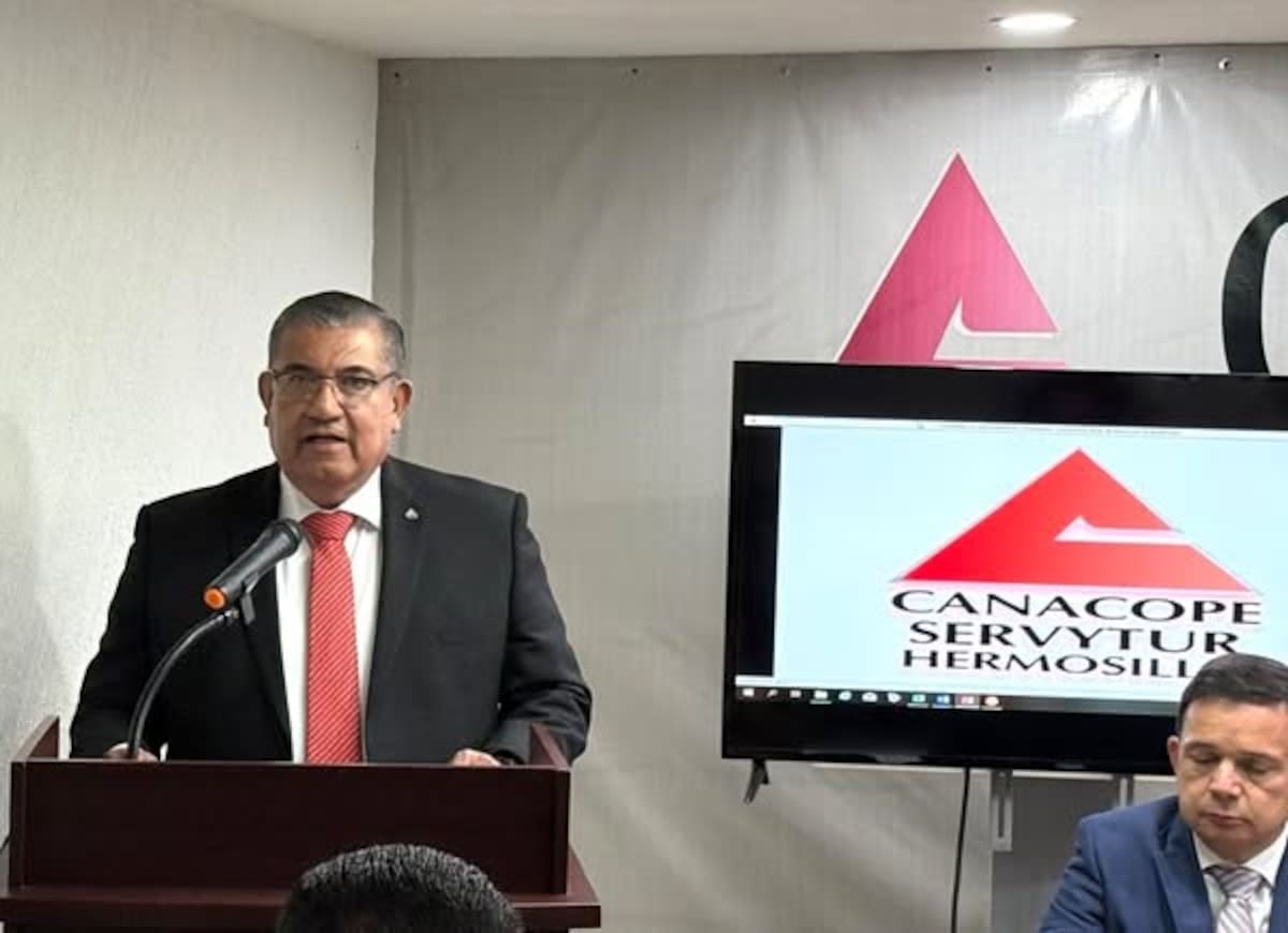 Martín Zalazar Zazueta, presidente de Canacope, informó que entre 15 y 20 negocios han cerrado o cambiado de ubicación en los últimos dos meses. FOTO: ESPECIAL