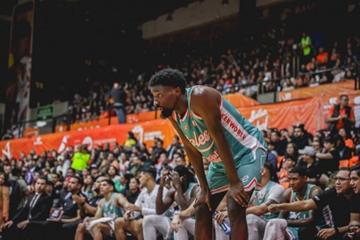 Soles contra la pared