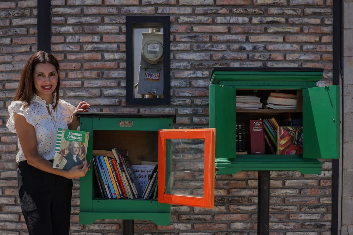 Una idea para sus hijos terminó creando una red de libreros gratuitos en Mexicali; cuatro años después, siguen encontrando lectores