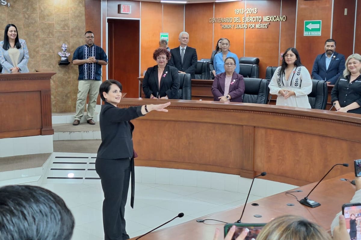Toma protesta Karla Pedrín como diputada local