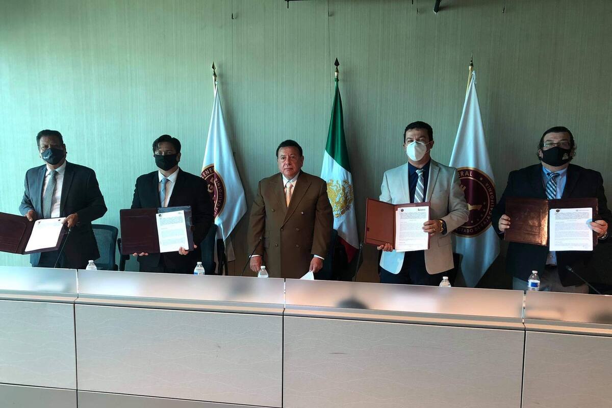 Xochicalco y FGE firman convenio de vinculación educativa para alumnos