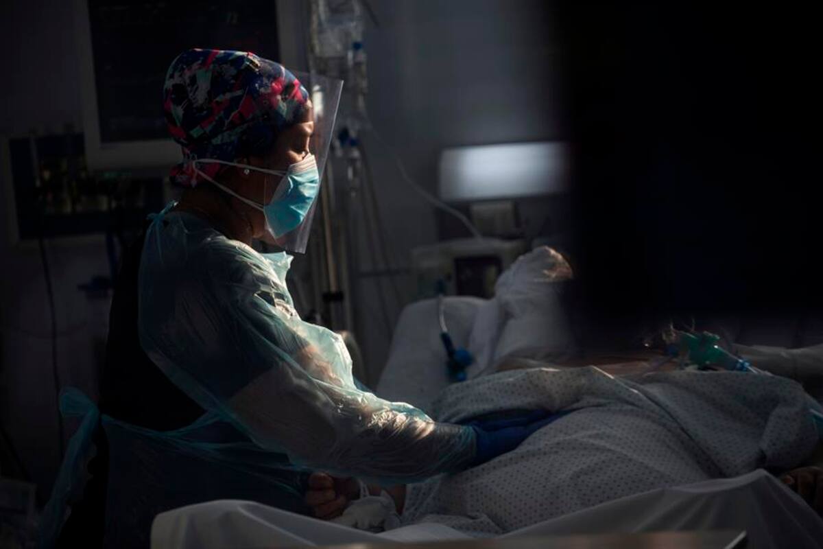 Hombre de 25 años, posible primer caso de reinfección de Covid-19 en EU