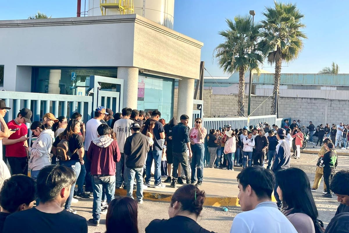 Trabajadores de Woori Printing se manifiestan por pagos retenidos