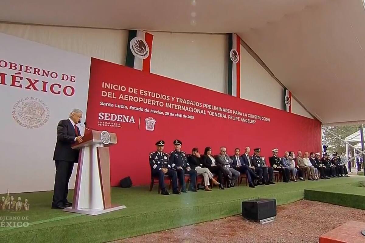 Inicia AMLO estudios y trabajos preliminares para Santa Lucía