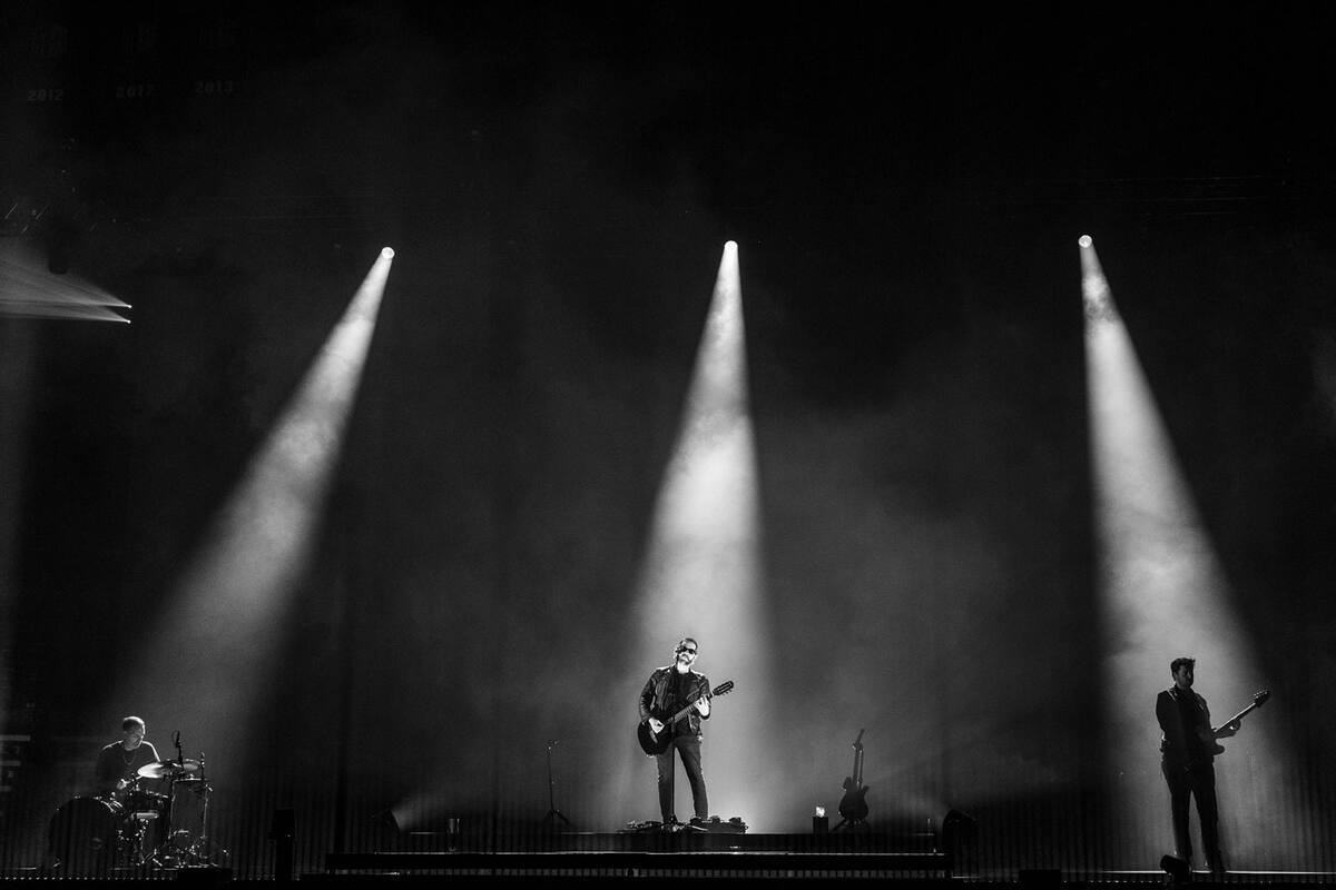 Greg Gonzalez y su banda transitaron de una canción a otra con suavidad y tranquilidad.