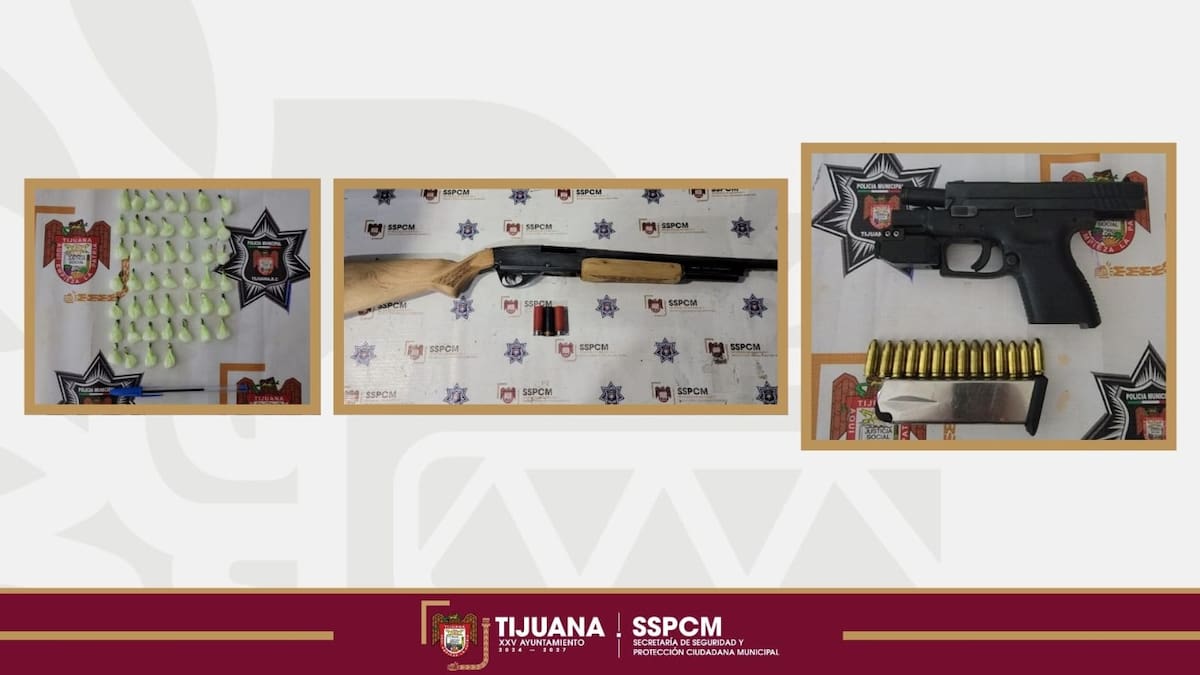 El detenido portaba una escopeta, una pistola y 45 envoltorios de presunta droga “cristal” durante un operativo en la colonia Empleados Federales. Foto: Cortesía